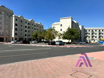 Thriving Business Location | Russia Cluster | Network-Enabled Shop