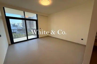 Large Layout | Unfurnished | 2 Bed + Study