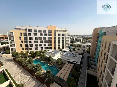Elegant terrace | Spacious living | shower+ bath Tub