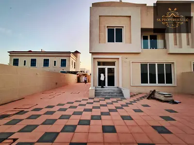 🏡✨ فيلا واسعة غير مفروشة مكونة من 3 غرف نوم للإيجار في هوشي، الشارقة | سكن عائلي هادئ | مرافق حديثة | قطعة أرض كبيرة | 5000 قدم مربع 🌟🔑