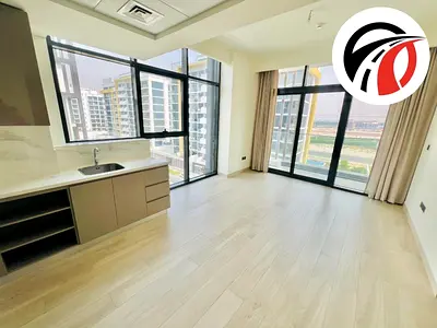 Lavish 1 Bedroom Corner Unit | Bright & Spacious | Prime Location