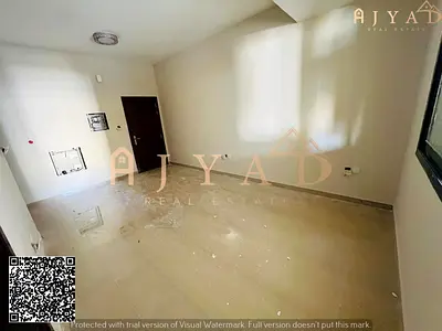 استوديو للإيجار في الطلعة 2 | ٣٥٠ قدم مربع | موقع حيوي | سعر تنافسي