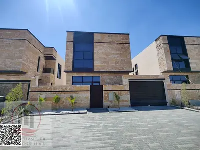 فيلاللبيع في منطقة العاليه عجمان  تصميم أنيق بموقع مميز