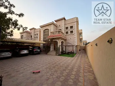 Villa with custom finishing, including water, electricity, and air conditioning