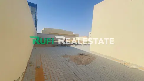 Open Yard with electricity available for Rent in UMQ