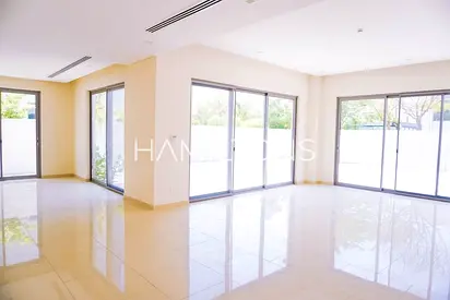 Beautiful Villa for Resale | With Garden | Located in the Heart of Sharjah