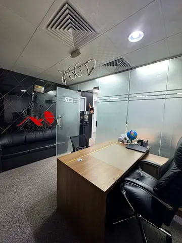 FRONT OF METRO. UPTO 700SQFT. OFFICE WITH PARKING. BOOK NOW