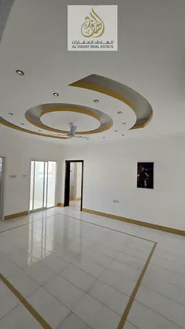 الايجارسنوي في عجمان منطقة الجرف 2 خلف السفيرمول ومركزدلتا البنايه عائلات غرفتين وصاله  بلكونه 3 حمام الغرف ماستر خزانات بالحوائط مطبخ عائلات تكيف اسب