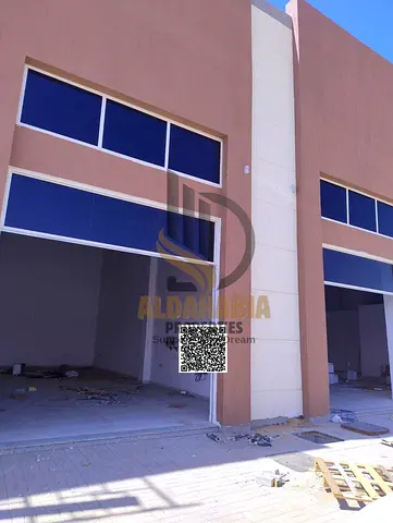 مستودع / شبرات ومعارض للإيجار في أم القيوين