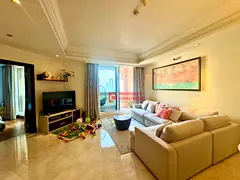 Beachfront Living I Furnished I Vacant I Exclusive