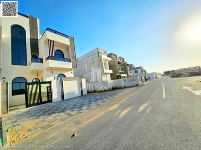 امتلك فيلا ع شارع رئيسى( بسعر مغرى) شامله رسوم التسجيل.