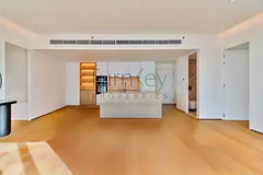 Dream apartment, fully upgraded, move in now