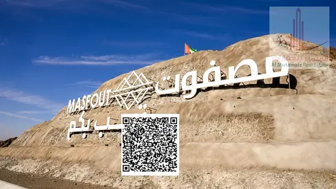 للبيع قطعة ارض فى مصفوت سكنى تجارى تصريح ارضى + 4 طوابق حوض 1 موقع ممتاز