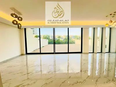 🏡 فيلا للبيع في الزوراء – موقع راقٍ ومساحات مميزة  فرصة استثمارية وسكنية رائعة لامتلاك فيلا فاخرة في منطقة الزوراء، إحدى أرقى المناطق السكنية، تتميز