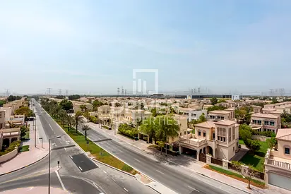 Tenanted | Investment Deal | Mid Floor Unit