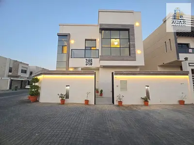For sale, a corner villa, excellent location, close to all services, freehold for all nationalities