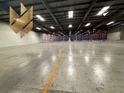 Large Warehouse or Factory for Rent Industrial Area 11
