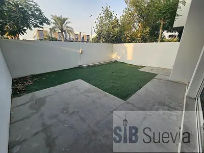 Vacant | 3 Bed | Single Row