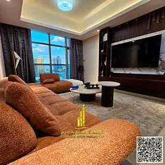 one-bedroom apartment with new, very elegant furnishings in a very distinguished location, including