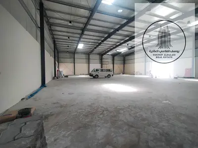 حوطة للإيجار مع مستودع ومحل ومكتب على شارع رئيسي كهرباء 175 كيلو