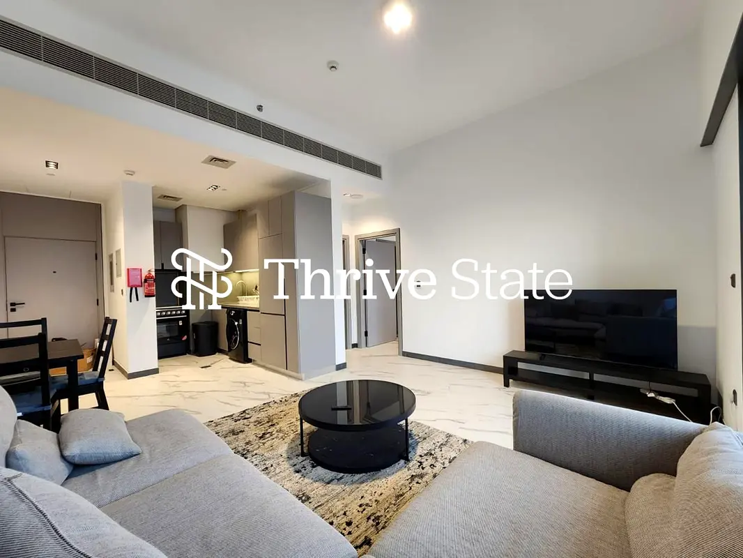 No Construction View| High Floor| Custom Furnished