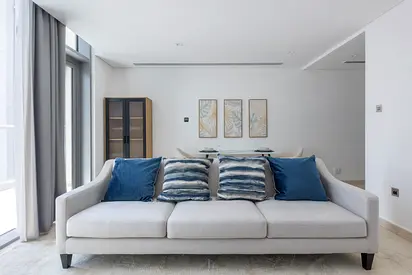 Luxury 2BR | Fully Furnished | Prime Location