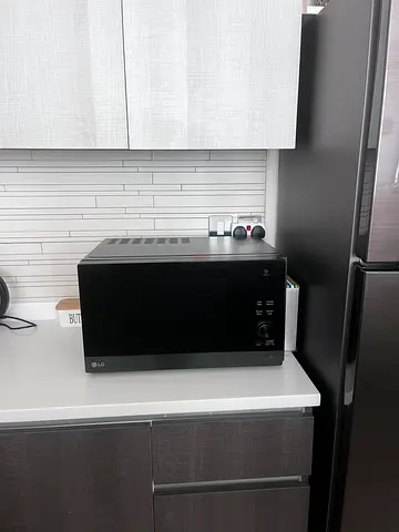 LG Microwave