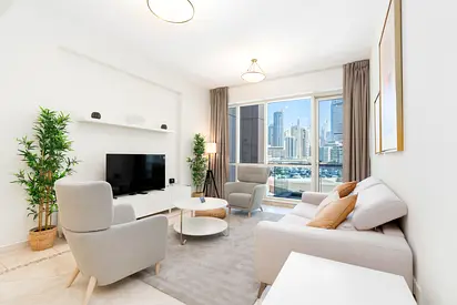 Large 1BR with Breathtaking Marina Views I All Bills Included