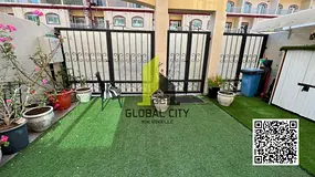 ELEGANT 4 BEDROOM TOWNHOUSE WITH ITALIAN MARBLE &amp; PREMIUM APPLIANCES FOR SALE !