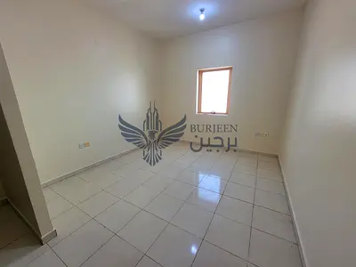 Spacious Studio with separate kitchen, central ac and gas