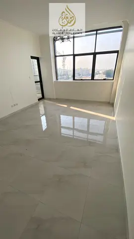الايجار سنوي في عجمان منطقة الجرف2 مقابل المحكمة و الاتصالات جنب الجامعه عجمان  البنايه عائلات قه غرفتين وصاله بلكونه اطلاله تكيف مركزي 3 حمام بركن سي