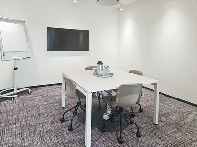مساحة مكتبية مفتوحة للإيجار لـ 10 أشخاص في Abu Dhabi, Metal Park Dubai