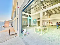 GYM &amp; RESTAURANT ARE WELCOME | BRAND NEW &amp; EASY ACCESS TO MAIN ROAD