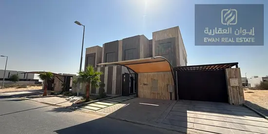 فيلتان متلاصقتان للبيع بمساحة كبيرة ومرافق فاخرة