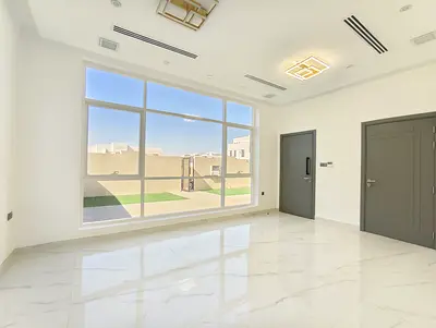 Very specius high quality finishing Ready to move 6-Bedroom 8000sqft