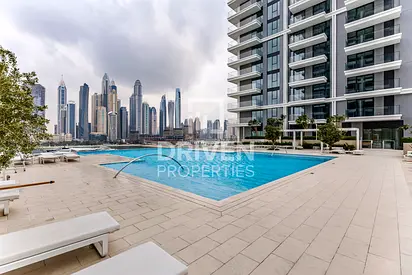 Exclusive | Brand New Building | Sea View
