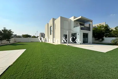 4 Beds + M | Huge Plot | Genuine Listing