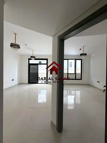 6 cheque payment /deposit cash/with balcony /ready to move ?
