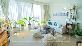 Vacant | Midfloor | Boulevard view