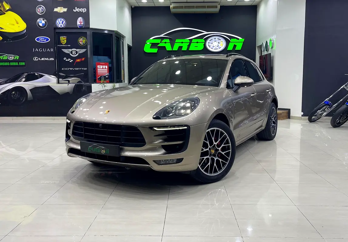 Porsche Macan 2017 — photo 1 of 20