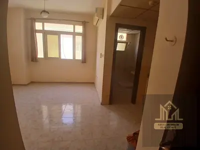 TAKE A LOOK \\ LUXERY APPARTMENT \\ FAMILY BUILDING \\ NICE AND PRIME LOCATION \\