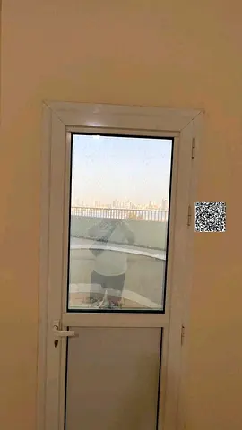 شقة غرفة وصالة مع الفرش والباركن