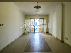 Available flat for rent easy access to Dubai in Al Khan, Sharjah