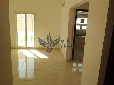 Spacious 2 BHK with balcony for Rent