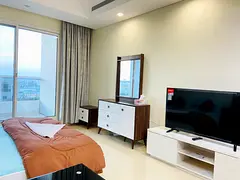 Lavish Studio with Villa Views