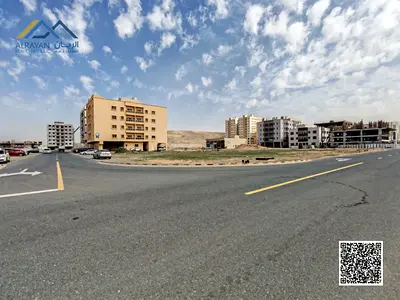 استثمار ذكي في أرض زاوية سكني تجاري تملك حر