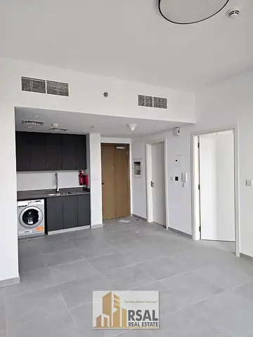 Spacious 1-Bedroom Apartment with the Largest Balcony in Tiraz, Aljada! 🌟