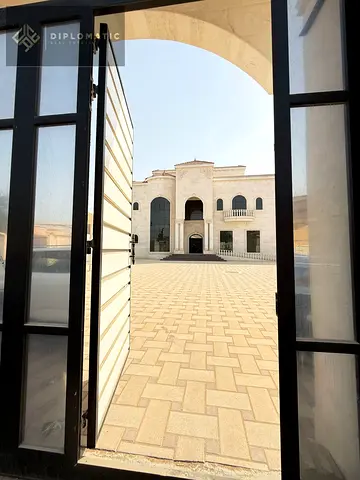 NEW Spacious 7 BR Villa in Seih Al Uraibi-3.9M