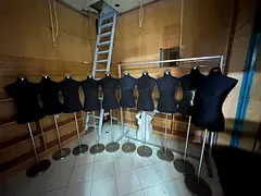 Best deal l!! Running shop for rent prime location of Rolla Sharjah Women's abaya