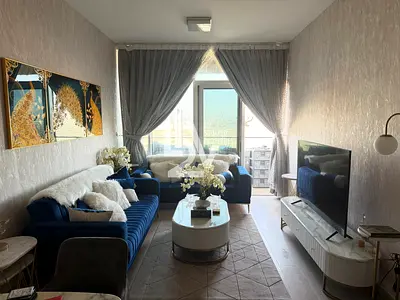Skyline Luxury | Elegant 2BR | Bloom Towers